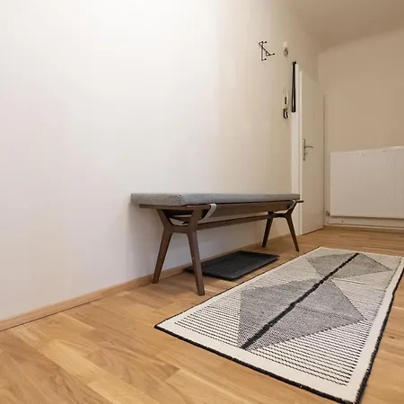 Apartmán Chic 1-bed By Canal Walk To Historic Centre *