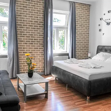Apartment Cozy 2br In Simmering Vienna
