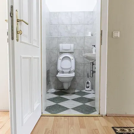 Apartment Exquisite With Free Parking - Suitable For Groups Up To 18p Vienna