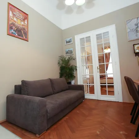 Apartment Opera Vienna