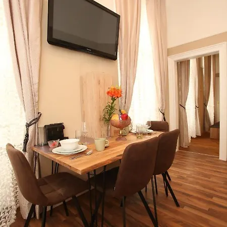 Opera Apartment Vienna