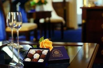 Ambassador Hotel 5*