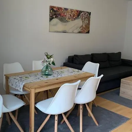 Apartment Modern Flat Incl Parking, Near Metro U1 Vienna