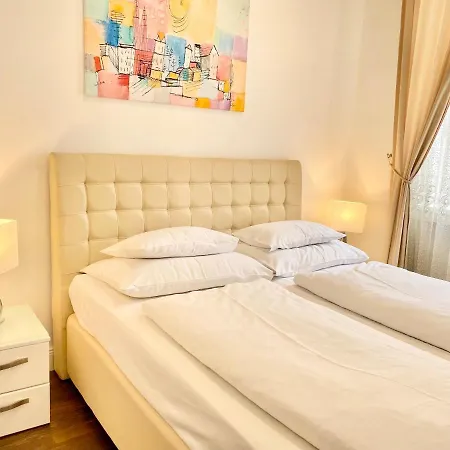 Апартаменты Steiner Residences Augarten