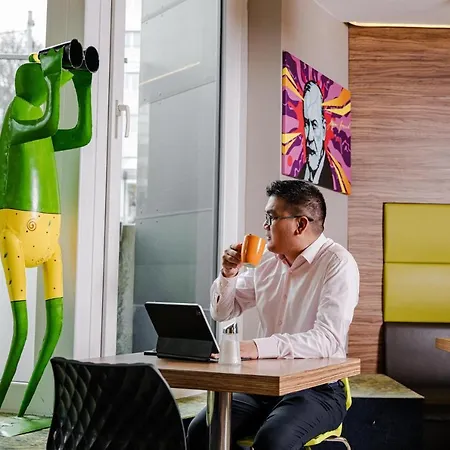 Ibis Styles 3*
