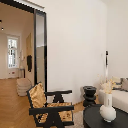 Deluxe In Beliebter Lage I Levestate Apartment Vienna