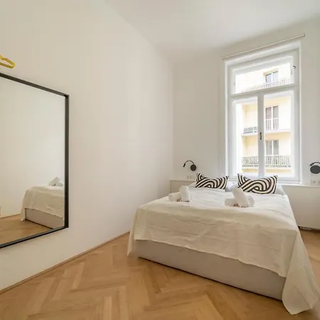 Deluxe In Beliebter Lage I Levestate Apartment *
