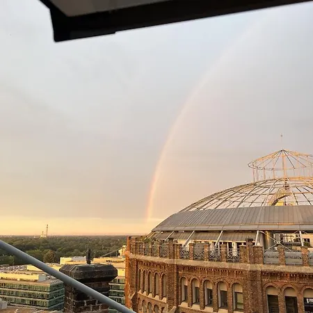 Unique Maisonette Gasometer 12th Floor Apartment