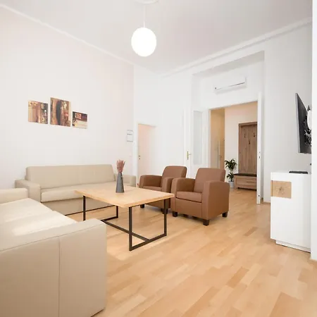 Yourapartment Center