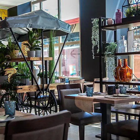 Mercure Westbahnhof Viena