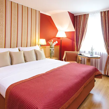 Austria Trend Ananas Hotel 4*