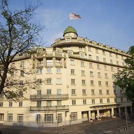 Austria Trend Ananas 4* Vídeň