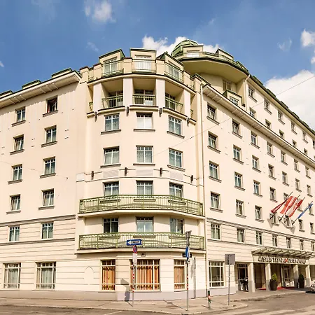Austria Trend Ananas Hotel 4*