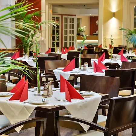 Austria Trend Ananas Hotel