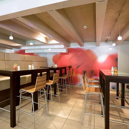 Ibis Messe Hotel 3*