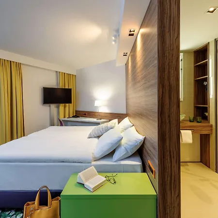 Ibis Styles 3*