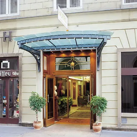 Kaiserin Elisabeth 4*