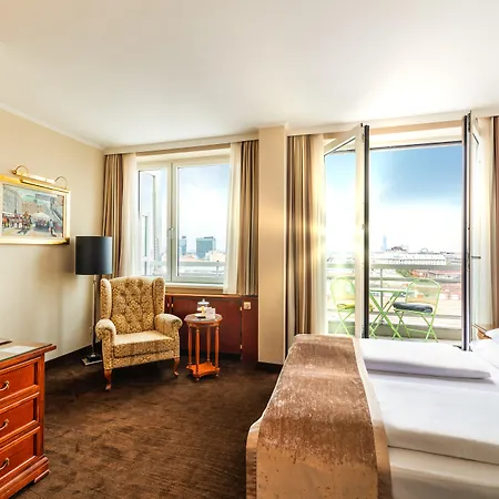 Hotel Am Parkring 4*