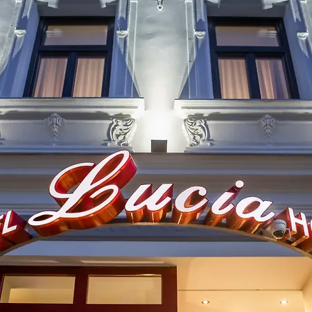 Lucia Ξενοδοχείο 3*