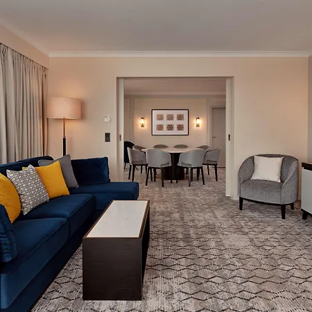 Hilton Park Hotel 5*