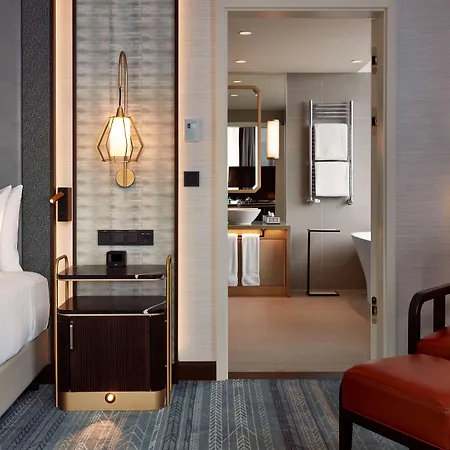 Hilton Park Hotel 5*