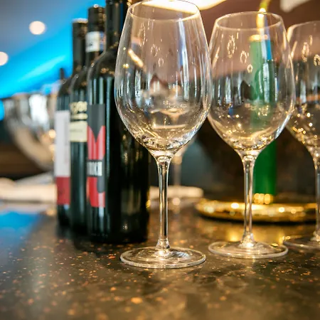 Отель Arcotel Wimberger