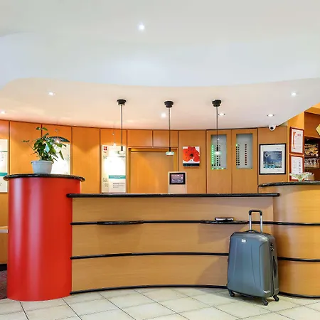 Otel Ibis 3*
