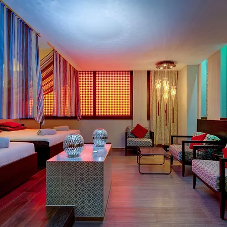 Hotel Anantara Palais Hansen - Newly Renovated 5*