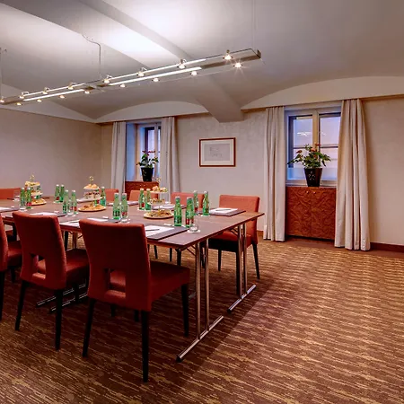 Anantara Palais Hansen - Newly Renovated Hotel 5*