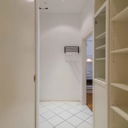 Apartment Beautiful Center 4