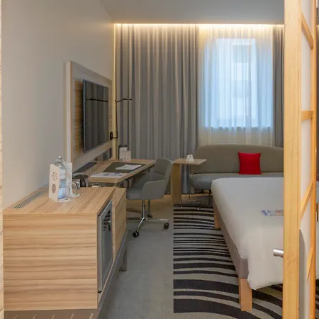 Novotel Hotel 4*