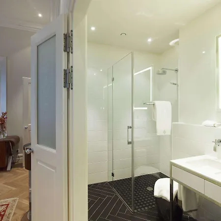 Sans Souci Hotel 5*