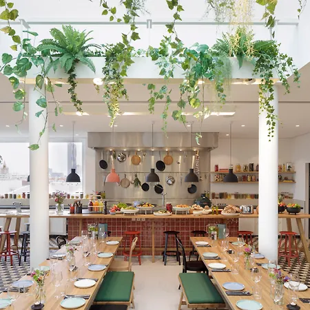 Zoku 公寓式酒店 4*
