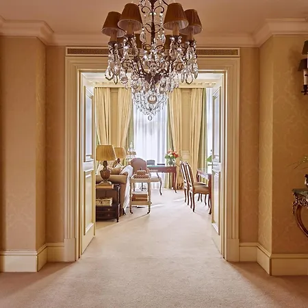 Grand Hotel 5*