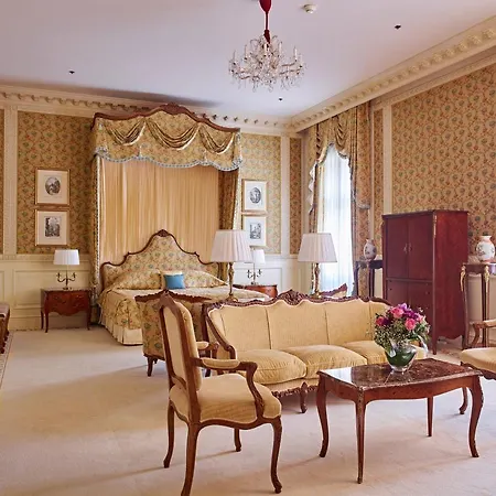 Hotel Grand 5*