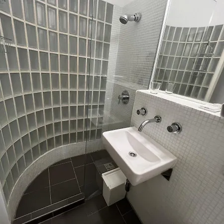 Apartment Cozy One Bedroom With Park View