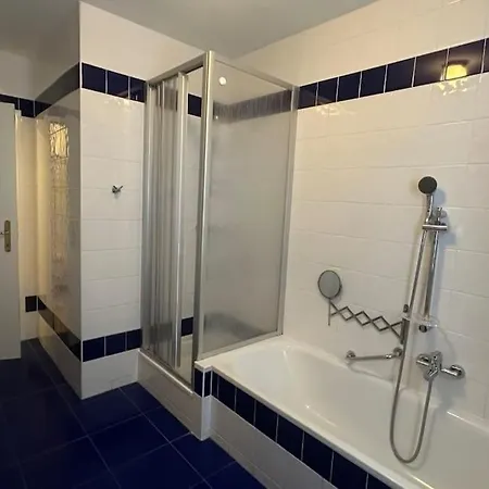 Modern Flat Incl Parking, Near Metro U1 *