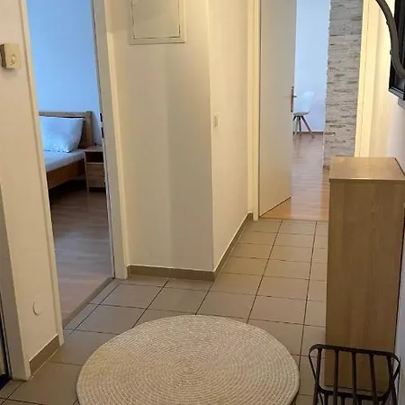 Apartment Modern Flat Incl Parking, Near Metro U1 Vienna