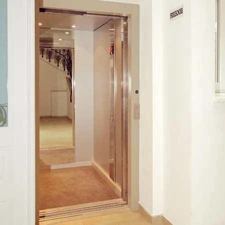 Herzlich Willkommen - Kuess Hand 4 Apartment Vienna