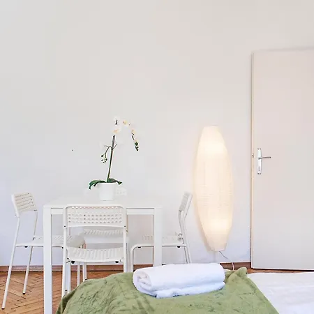 Apartment Spacious 2br Apt. Rennweg - Perfect For Longstays.