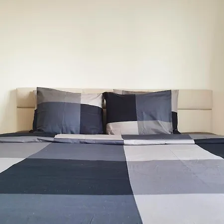 Near Lake Spacious & Furnished Beautiful * Wien