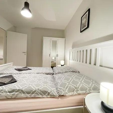 Apartment Muzeta11 - Modern Town With Balcony *