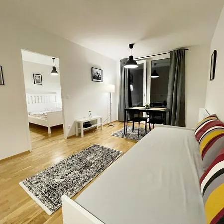 Muzeta11 - Modern Town With Balcony Apartment