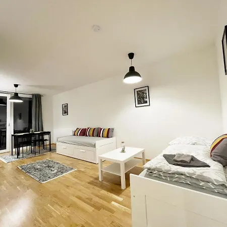 Muzeta11 - Modern Town With Balcony Apartment *