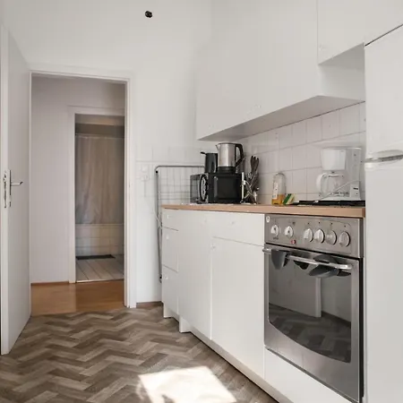 Spacious 2br Apt. Rennweg - Perfect For Longstays. Vienna