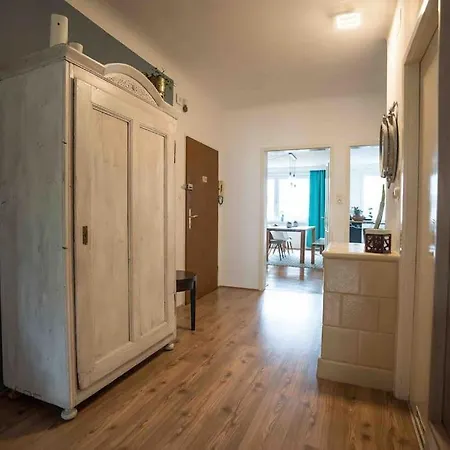 Cozy And Stylish Near Schoenbrunn Castle Apartment Vienna