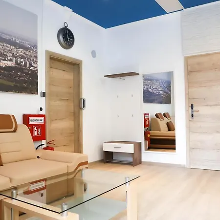 «go West» Guest Viena