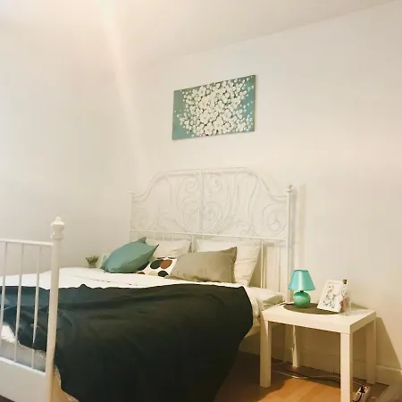 Nr.1 Perfect 3 Bedrooms Near To Main Train Station Apartment *