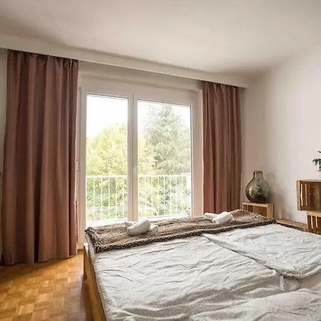 Apartment Cozy And Stylish Near Schoenbrunn Castle