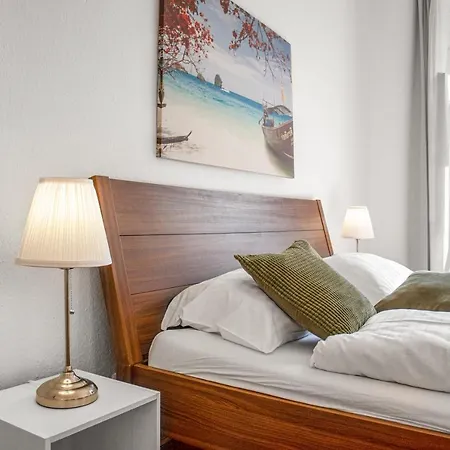 Apartment Spacious 2br Apt. Rennweg - Perfect For Longstays. *